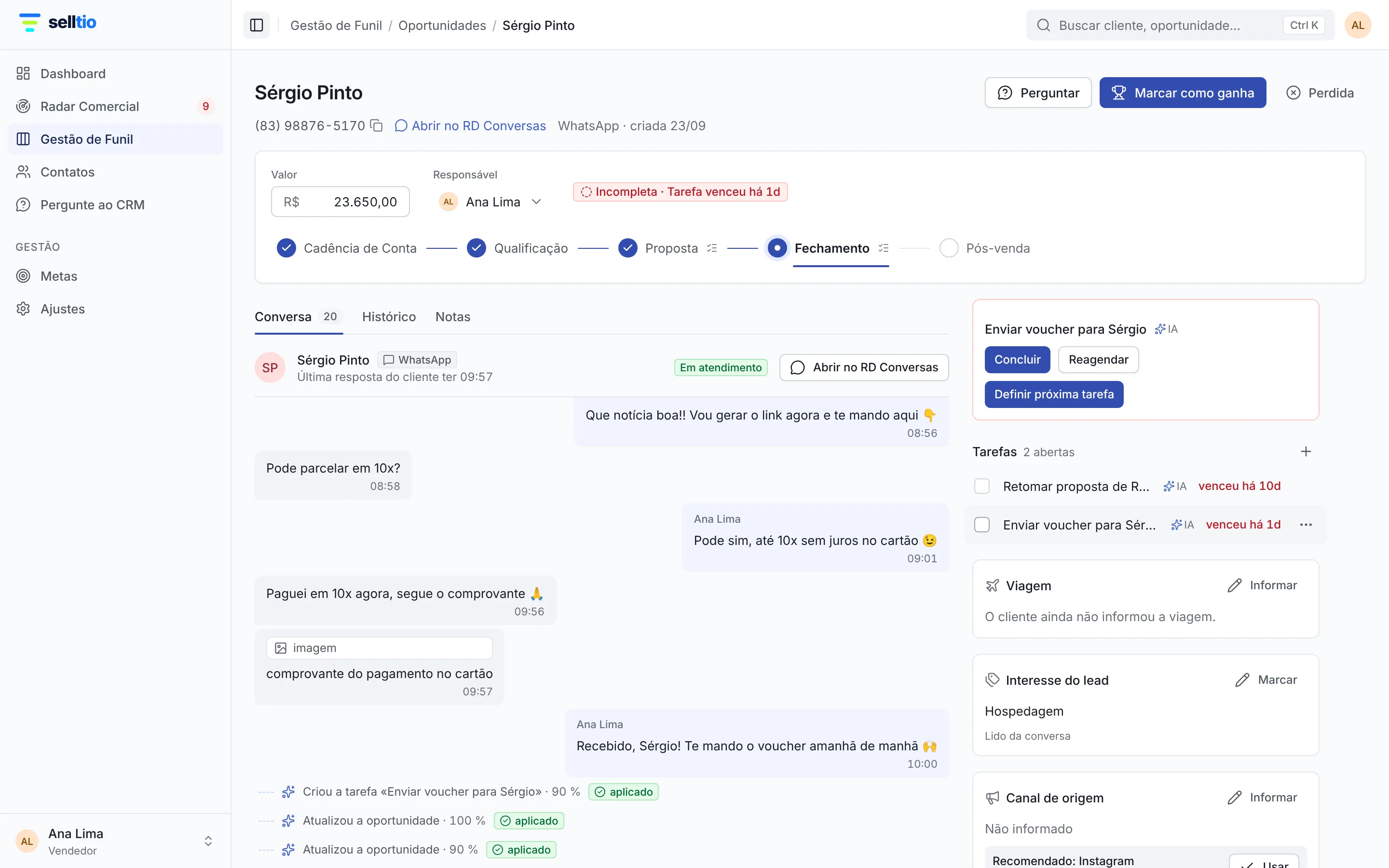 Ficha de uma oportunidade na Selltio com a conversa, as tarefas e as ações da IA aplicadas